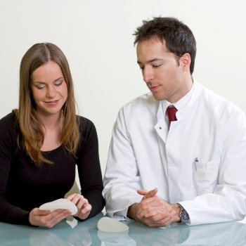 IMPLANTES DE SENO  Y LA SEXUALIDAD.