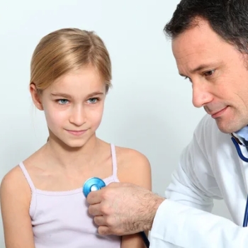 MI HIJA CON 10 AÑOS MENSTRUÓ EN NAVIDAD