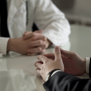 QUEDÉ COMO “ARUÑADO DE GATO”