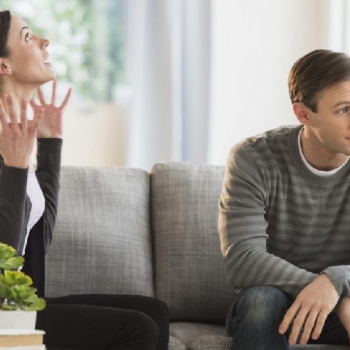 ESTOY CASADA CON UN MANTENIDO Y AHORA ME DOY CUENTA